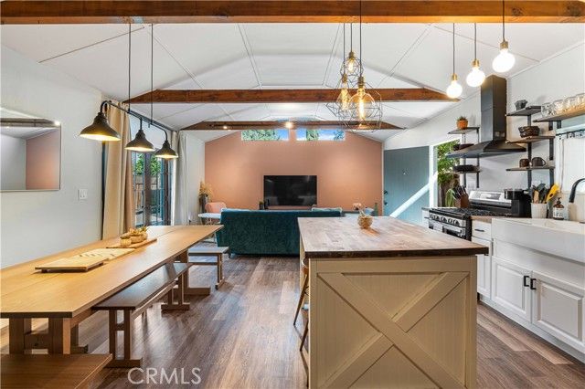 6514 Coldwater Canyon Avenue, Valley Village, CA 91606