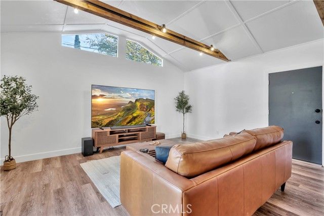 6514 Coldwater Canyon Avenue, Valley Village, CA 91606