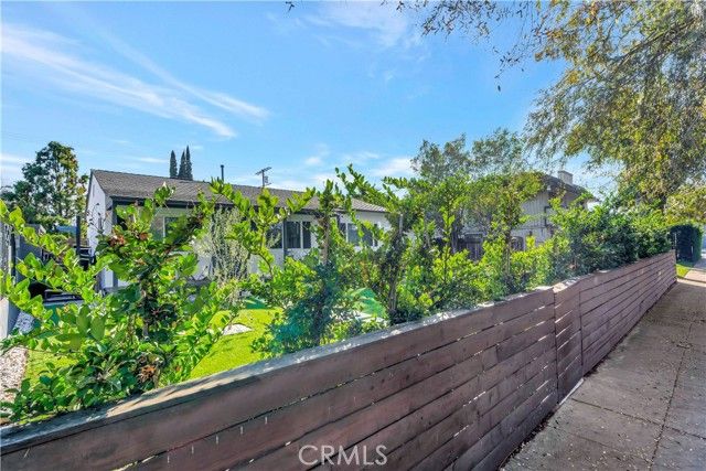 6514 Coldwater Canyon Avenue, Valley Village, CA 91606