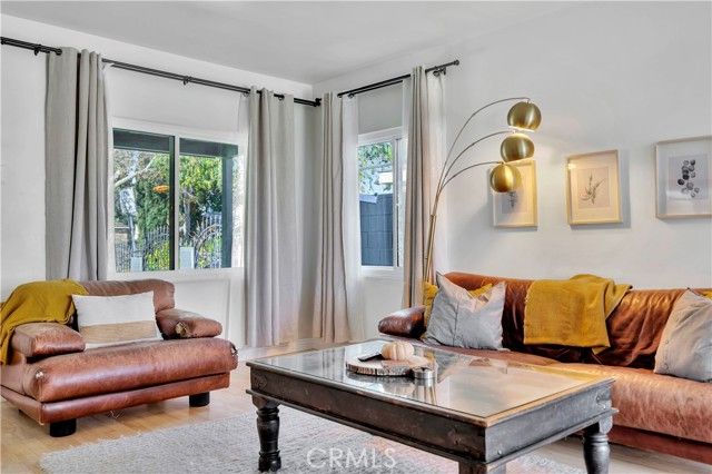 6514 Coldwater Canyon Avenue, Valley Village, CA 91606