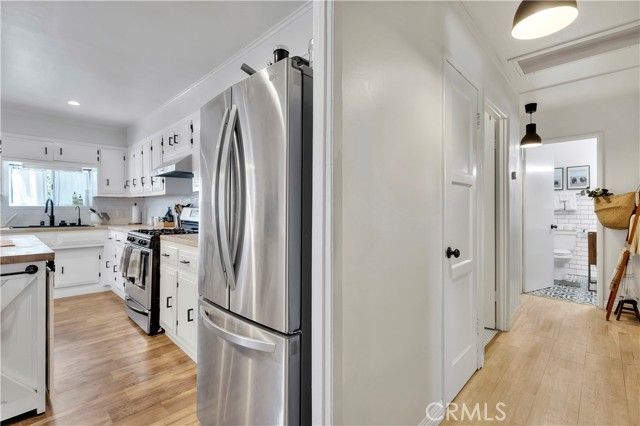 6514 Coldwater Canyon Avenue, Valley Village, CA 91606