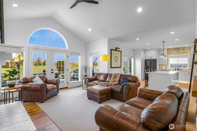 548 Sunrise Drive, Lynden, WA 98264