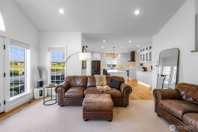 548 Sunrise Drive, Lynden, WA 98264