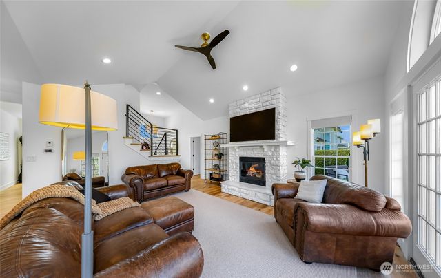 548 Sunrise Drive, Lynden, WA 98264