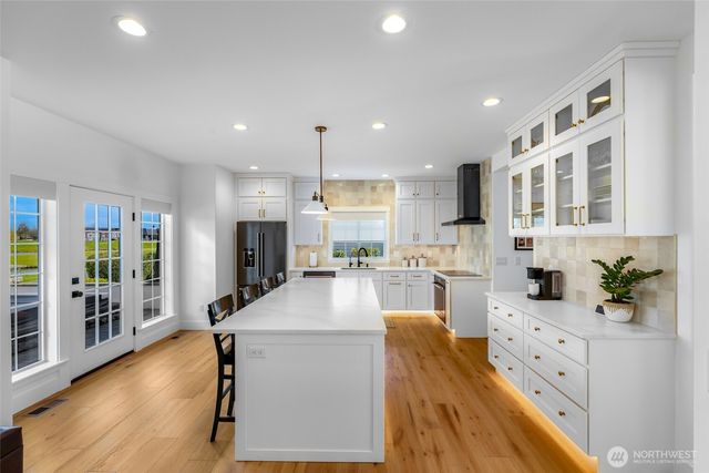 548 Sunrise Drive, Lynden, WA 98264