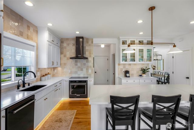 548 Sunrise Drive, Lynden, WA 98264