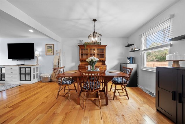 4698 Pembroke Ct, Hampton, PA 15101