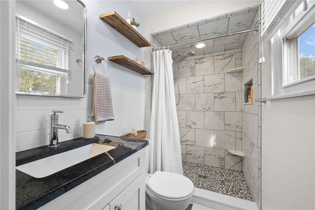 4698 Pembroke Ct, Hampton, PA 15101