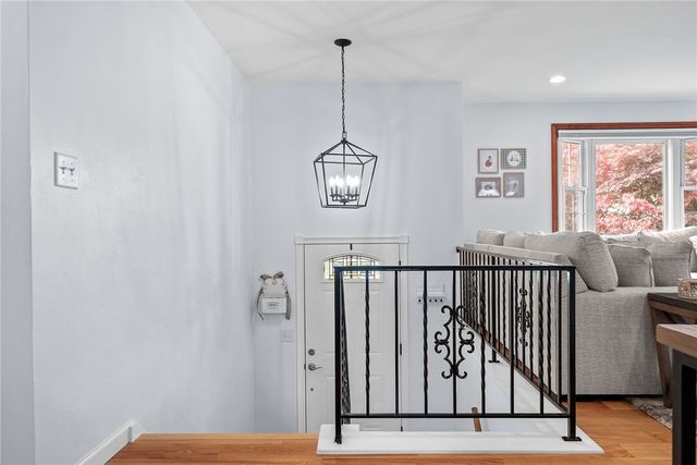 4698 Pembroke Ct, Hampton, PA 15101