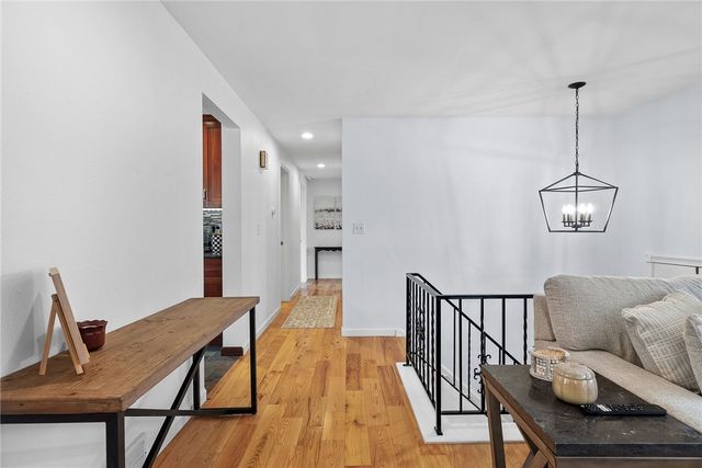 4698 Pembroke Ct, Hampton, PA 15101