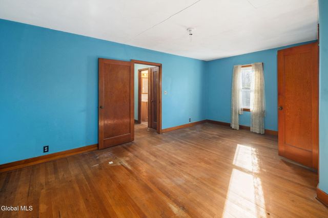 32 Mount Stuart Road, Rotterdam, NY 12304