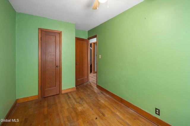 32 Mount Stuart Road, Rotterdam, NY 12304