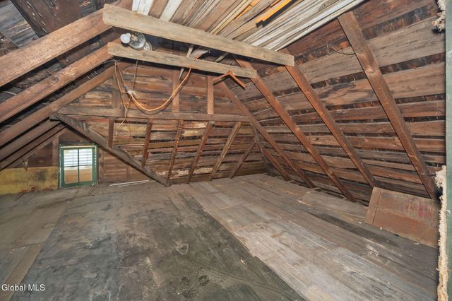 32 Mount Stuart Road, Rotterdam, NY 12304