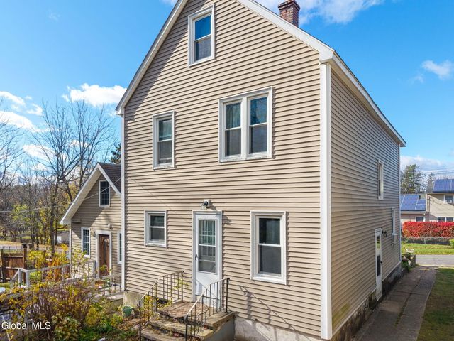 32 Mount Stuart Road, Rotterdam, NY 12304