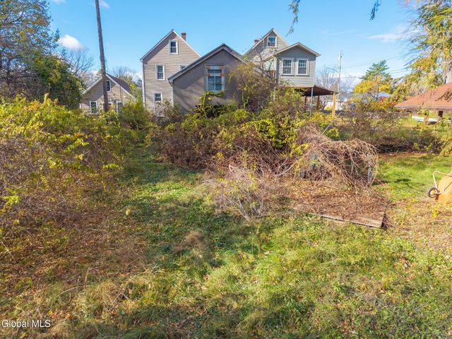 32 Mount Stuart Road, Rotterdam, NY 12304