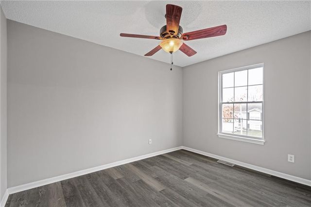 3408 NW 84th Terrace, Kansas City, MO 64154