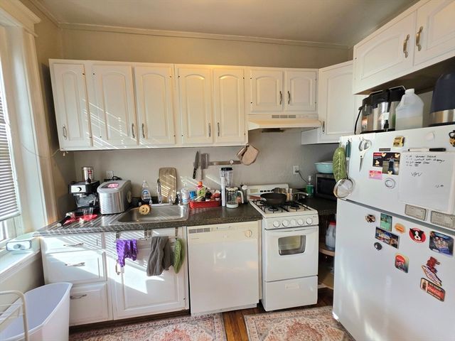 1641 Commonwealth Ave 16, Boston, MA 02135