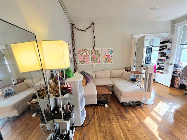 1641 Commonwealth Ave 16, Boston, MA 02135