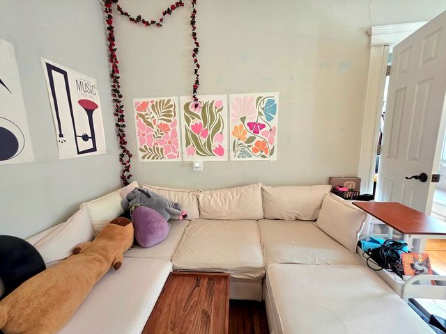 1641 Commonwealth Ave 16, Boston, MA 02135