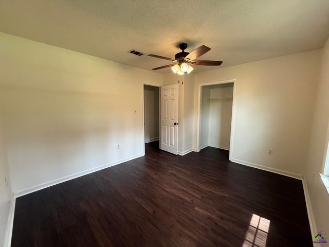 1710 Macon Road, Perry, GA 31069