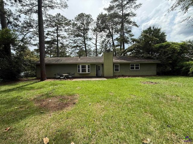 1710 Macon Road, Perry, GA 31069