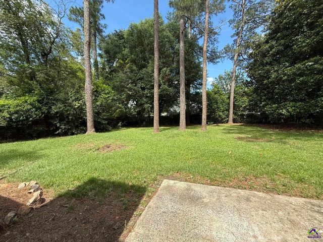 1710 Macon Road, Perry, GA 31069