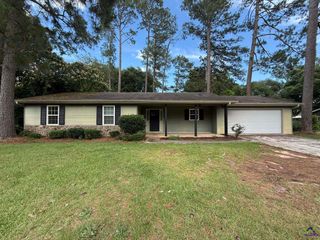 1710 Macon Road, Perry, GA 31069