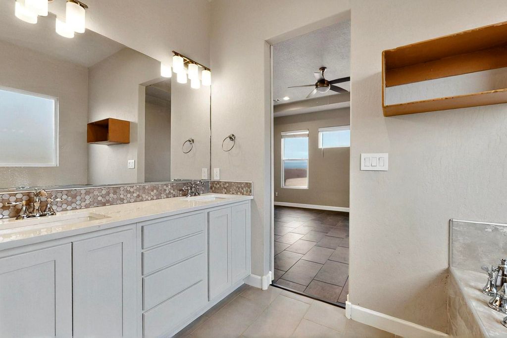 Image 24 of property listing at 3406 Falkirk Road NE, Rio Rancho, NM 87144