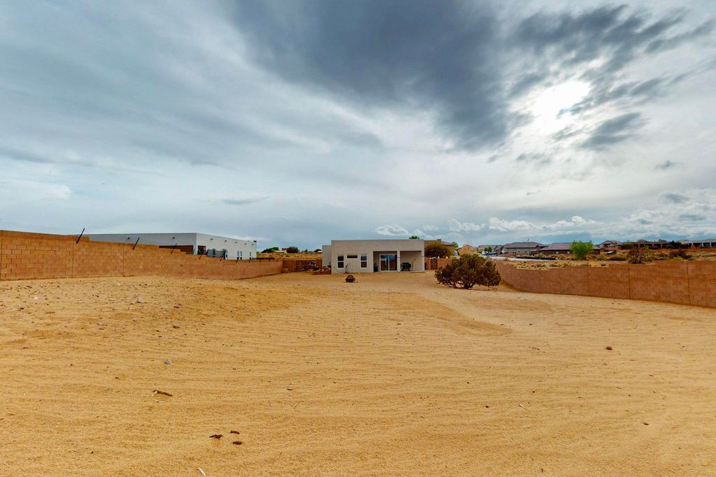 Image 33 of property listing at 3406 Falkirk Road NE, Rio Rancho, NM 87144