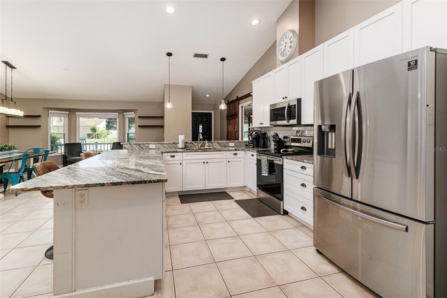 2326 ARROWHEAD BOULEVARD, Lakeland, FL 33813