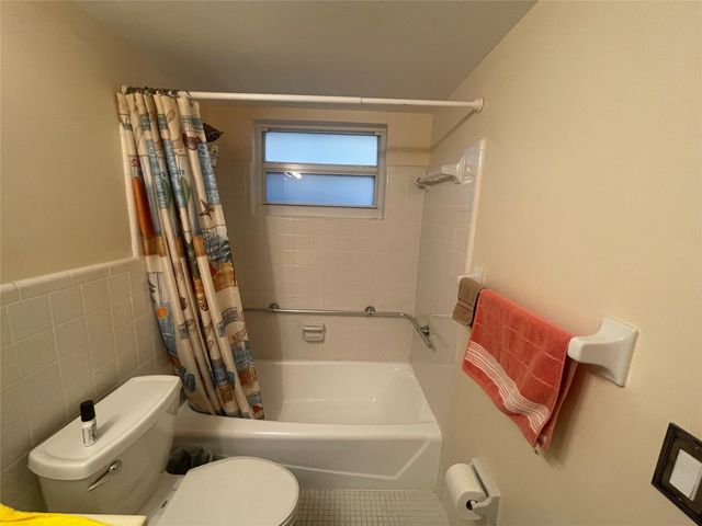 2050 NE 39th St S103, Lighthouse Point, FL 33064