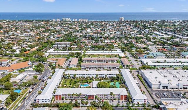 2050 NE 39th St S103, Lighthouse Point, FL 33064