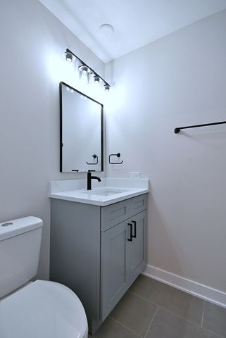 700 Wellington Avenue 207, Elk Grove Village, IL 60007