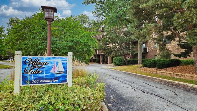 700 Wellington Avenue 207, Elk Grove Village, IL 60007
