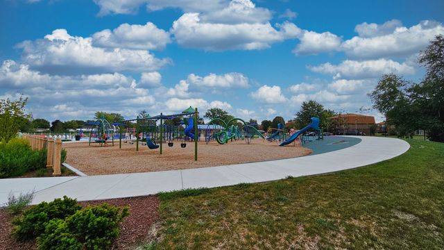 700 Wellington Avenue 207, Elk Grove Village, IL 60007