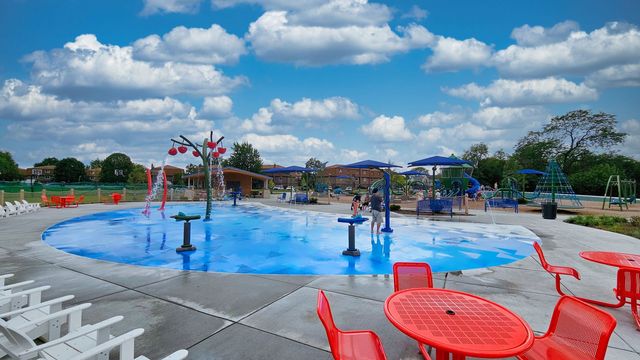 700 Wellington Avenue 207, Elk Grove Village, IL 60007