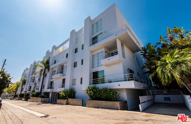 514 S Barrington 103, Los Angeles, CA 90049