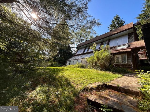 8204 BROOKSIDE RD, Elkins Park, PA 19027