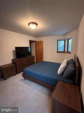 8204 BROOKSIDE RD, Elkins Park, PA 19027