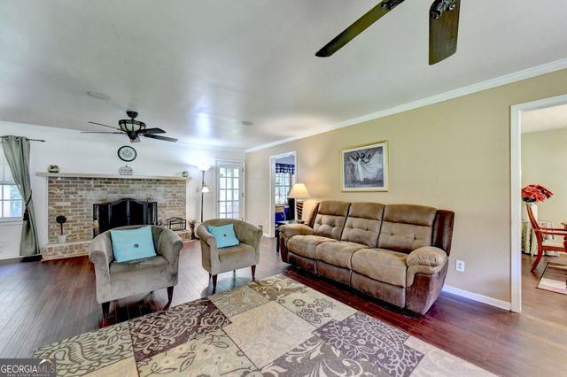 4061 Whispering Forest Court SW, Lilburn, GA 30047