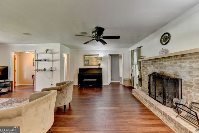 4061 Whispering Forest Court SW, Lilburn, GA 30047