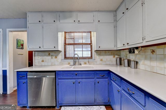 4061 Whispering Forest Court SW, Lilburn, GA 30047
