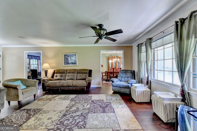 4061 Whispering Forest Court SW, Lilburn, GA 30047