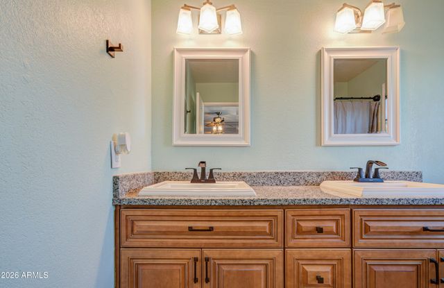 3202 W MCRAE Way, Phoenix, AZ 85027