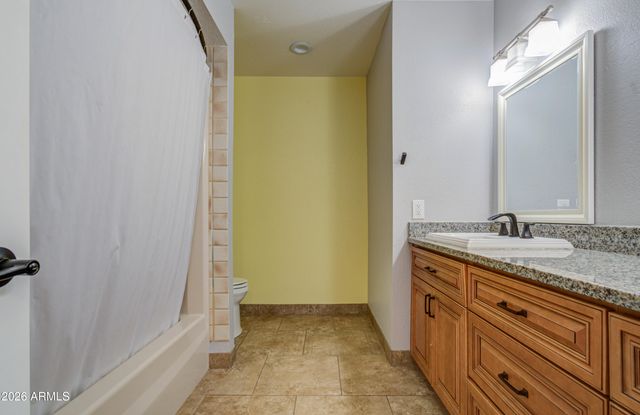 3202 W MCRAE Way, Phoenix, AZ 85027