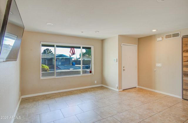 3202 W MCRAE Way, Phoenix, AZ 85027