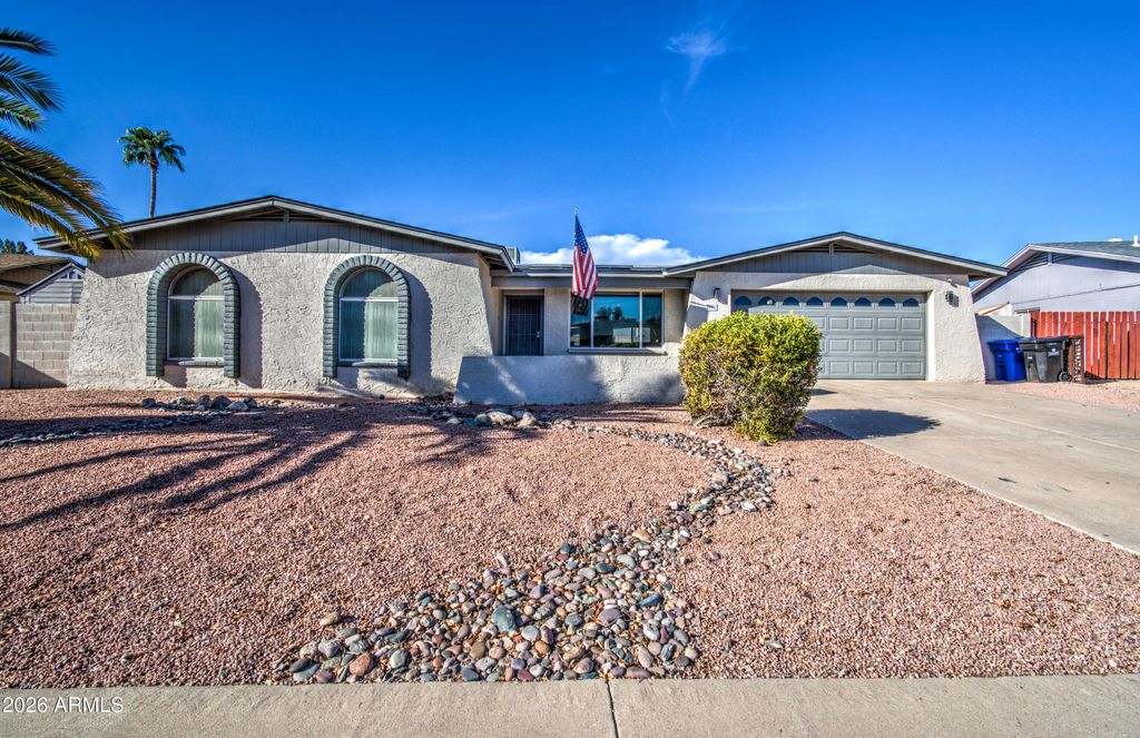 3202 W MCRAE Way, Phoenix, AZ 85027