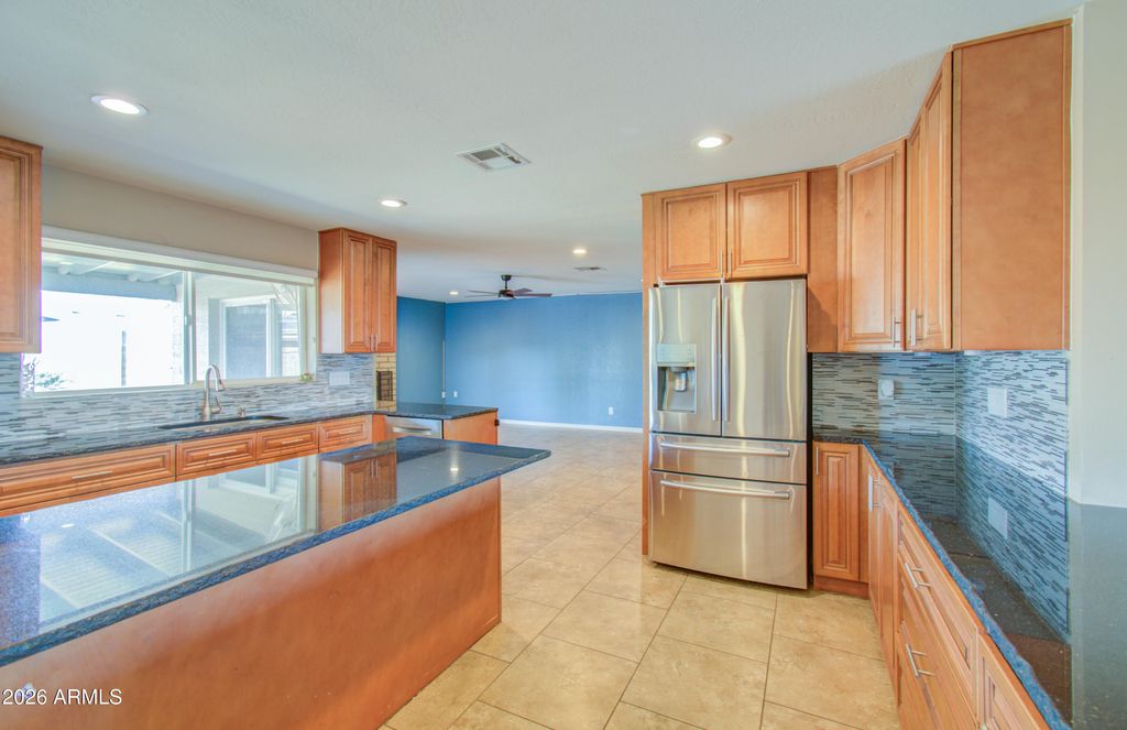 3202 W MCRAE Way, Phoenix, AZ 85027 — photo 2