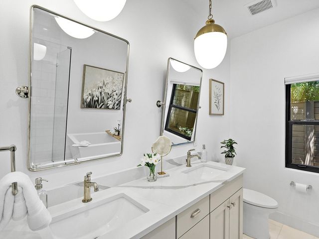 617 MADISON COURT, Sarasota, FL 34236