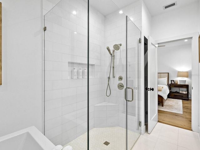 617 MADISON COURT, Sarasota, FL 34236